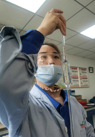 寧夏華御舉辦迎“三八”化學(xué)檢驗(yàn)工技能大賽