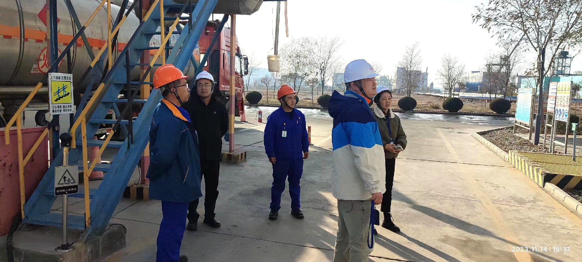 1701311233192880.jpg 3d41f334675bf3a4359a6ecab7139d1.jpg