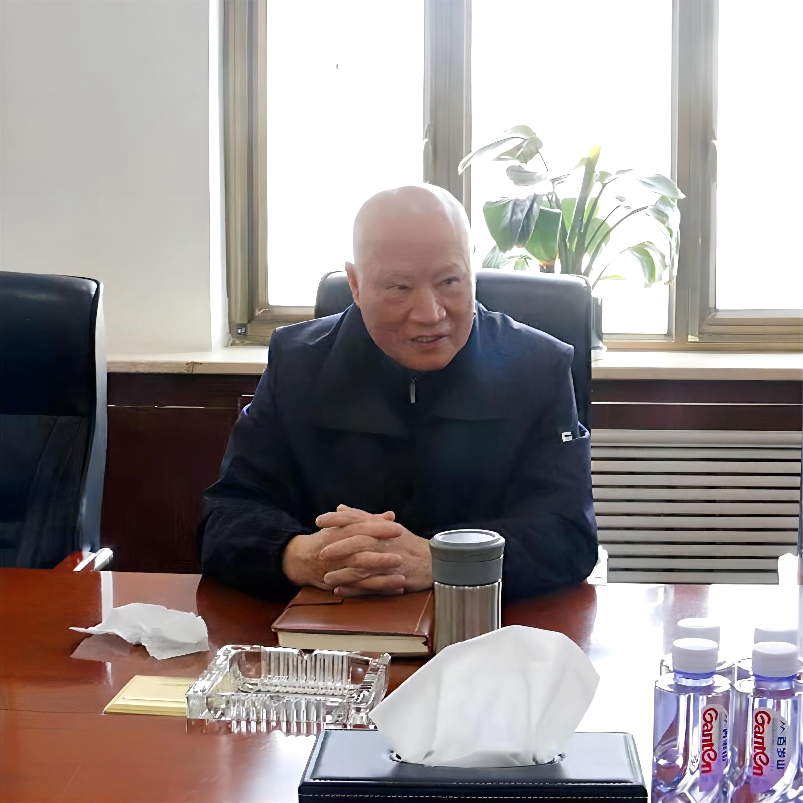 1711947417174398.jpg 0e017d2c8f0867175fa58d57e7ad541.jpg